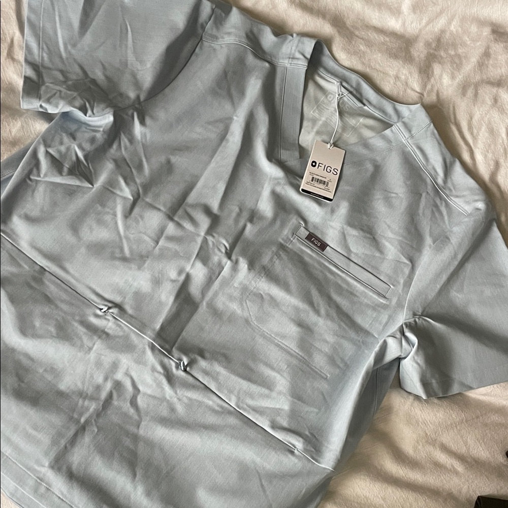 Figs Sky Blue Men's scrub top